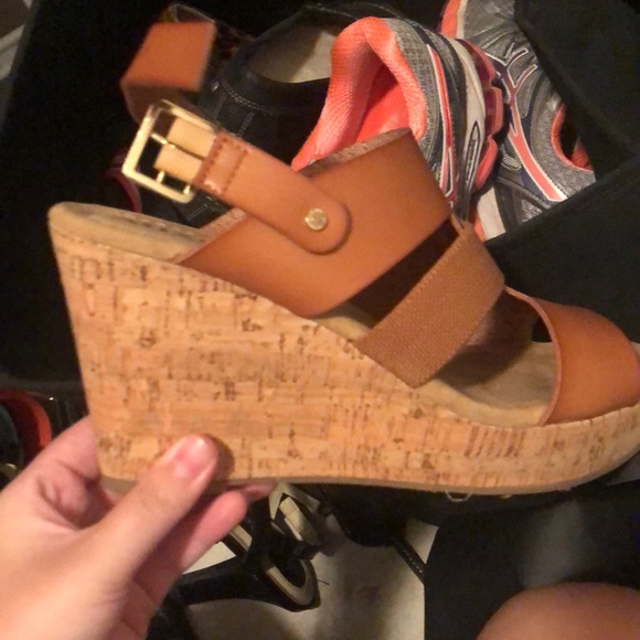 Light brown wedges! - Picture 3 of 3